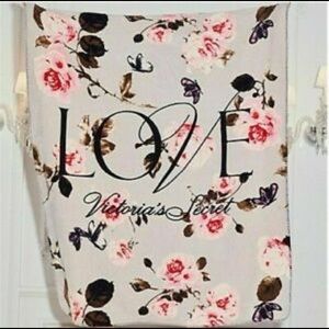 Victoria’s Secret Sherpa Blanket